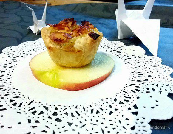 Португальское пирожное «Натас» с яблоками