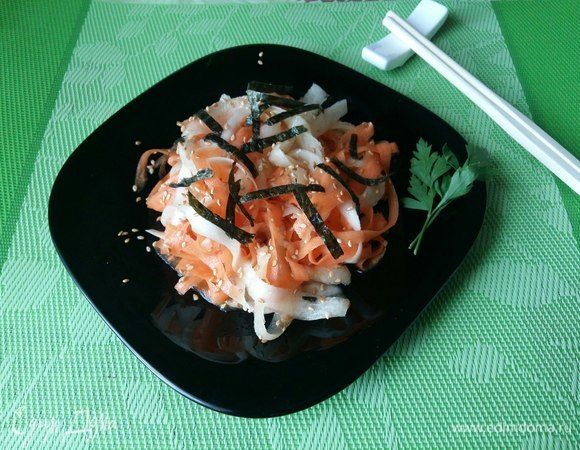 Салат из дайкона с морковью - пошаговый фоторецепт