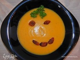 Крем-суп с тыквой и вялеными помидорами