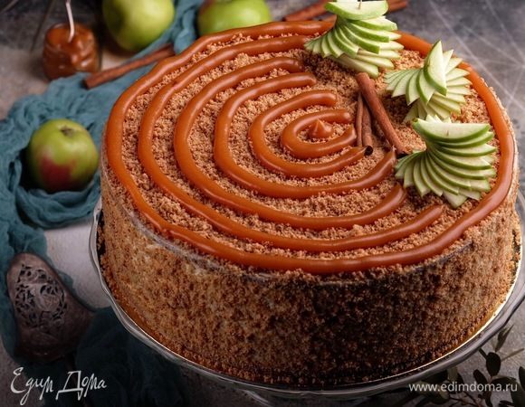 Баварский яблочный торт с муссом
