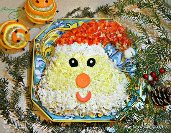 Салат с курицей и грибами «Дед Мороз»