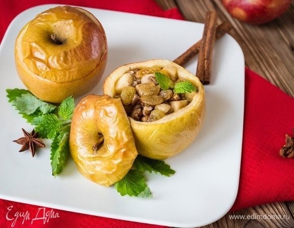 Яблоки, запеченные в духовке. Четыре простых рецепта запекания яблок в духовке с начинкой