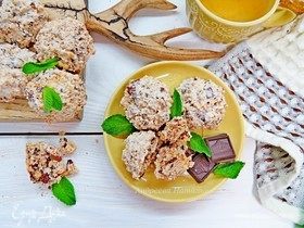 Печенье с кокосом, орехами и шоколадом