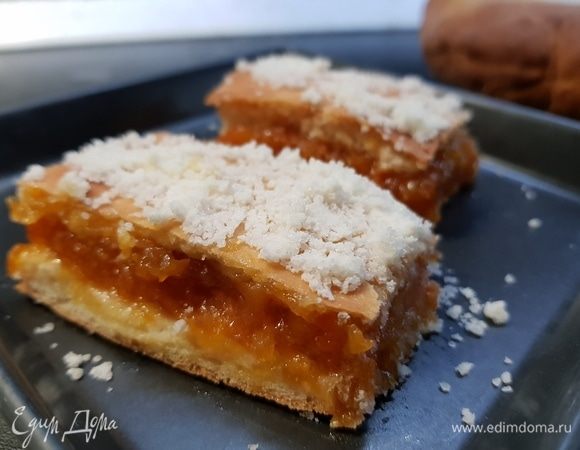 Ореховый пирог с курагой – кулинарный рецепт