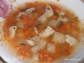Суп морковный с куриной грудкой и сельдереем