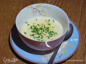 Взбитый суп из топинамбура со сливками и сыром