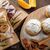 Цитрусовые маффины с пеканом и сушеным инжиром