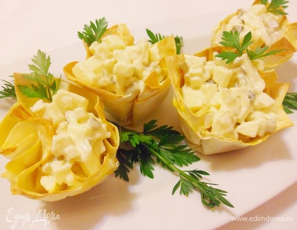 Луковый салат в лаваше Луковый салат в лаваше