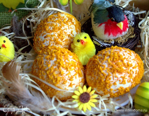 Яйца в кокосовой шубке
