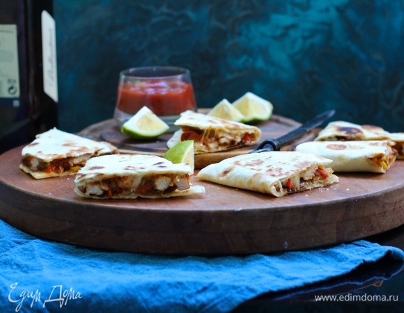 Мексиканская кесадилья с курицей , пошаговый рецепт на ккал, фото, ингредиенты - Luminarc