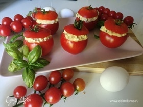 Фаршированные помидоры с тунцом