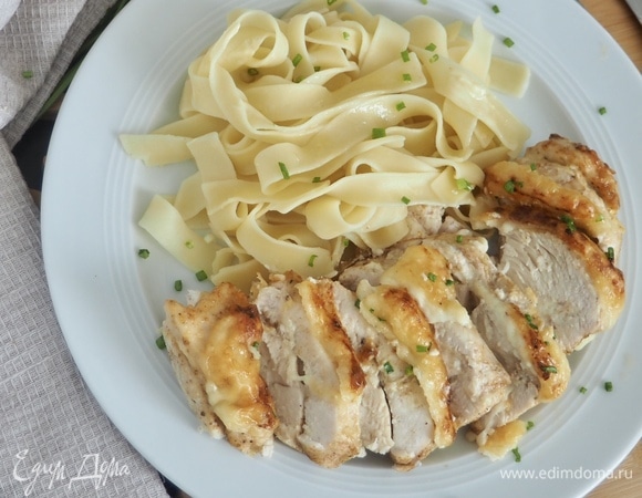 Блюда из куриной грудки в духовке — рецепты с пошаговыми фото и видео