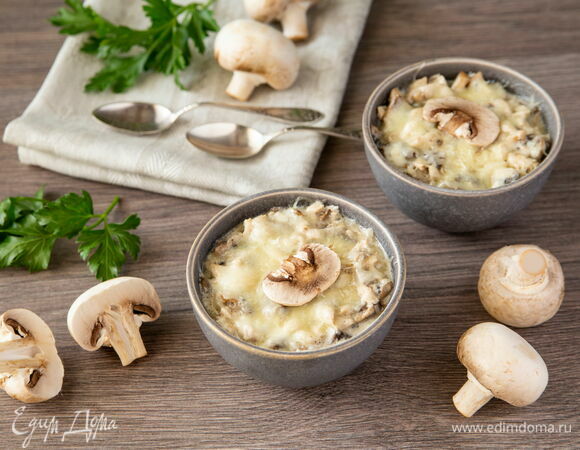 Куриная грудка с грибами на сковороде - Пошаговый рецепт с фото. Вторые блюда. Блюда из курицы