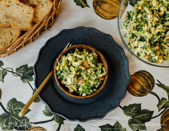 Салат с пекинской капустой без майонеза - рецепт с пошаговыми фото