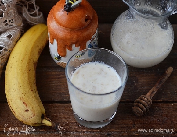 Банановый молочный коктейль: ТОП-10 рецептов напитков, которые можно сделать за десять минут