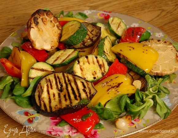 Салат из овощей на гриле и зелени рецепт – Европейская кухня: Салаты. «Еда»