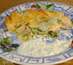 Легкий рыбный пирог со шпинатом и тмином