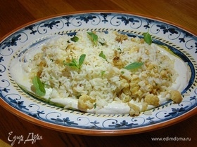 Лимонный рис с запеченной цветной капустой, кедровыми орехами и мятой