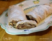 Грушевый штрудель с миндалем и горьким шоколадом Грушевый штрудель с миндалем и горьким шоколадом