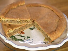 Пирог с капустой, пореем и зеленым луком