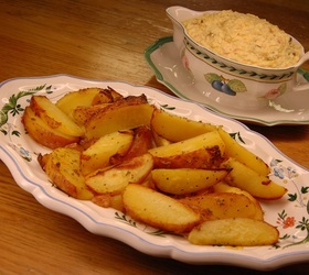 Картофель, запеченный под грилем с чесноком и орегано