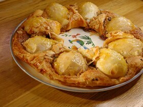 Грушевое кольцо с шоколадом и ореховым кремом